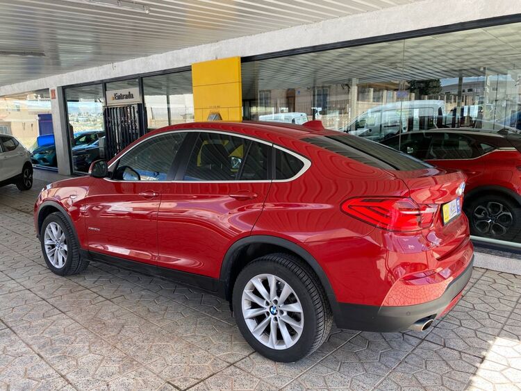 BMW X4 xDrive20d foto 6